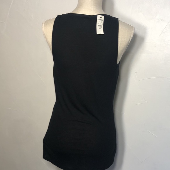 🆕 Express Tank Top in Black - Picture 4 of 5
